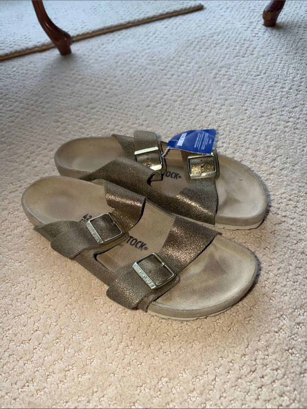 Brand New NWT Birkenstock Women’s Metallic (moss gold) Bronze Arizona Sandals